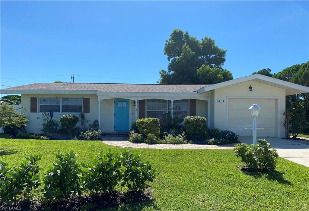 1424 SE 27th ST CAPE CORAL, FL 33904