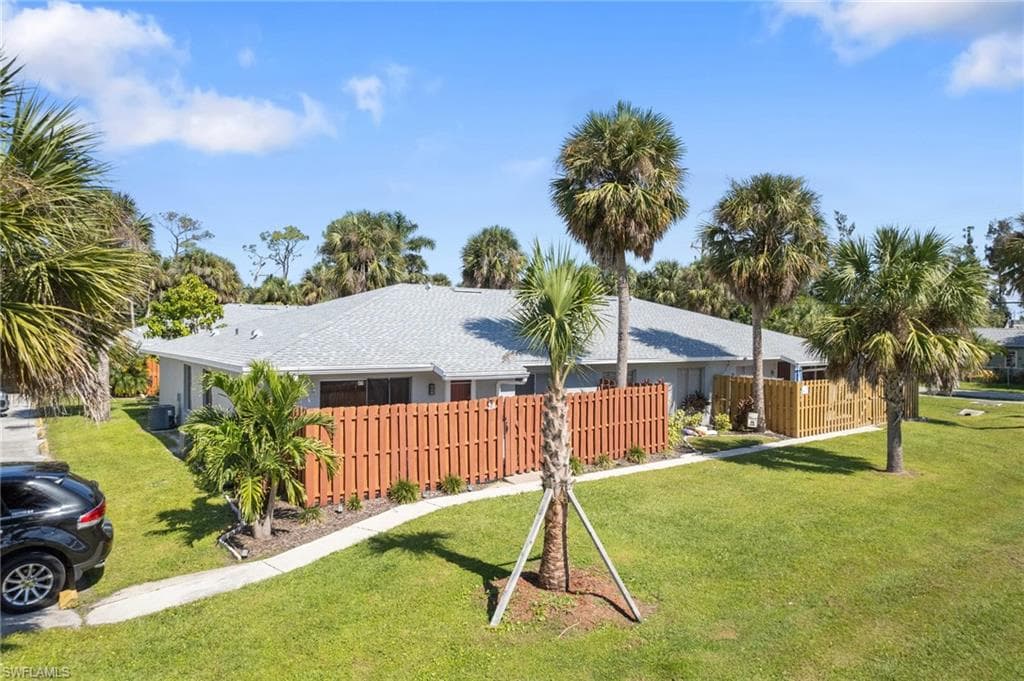 1165 Palm AVE 2A NORTH FORT MYERS, FL 33903