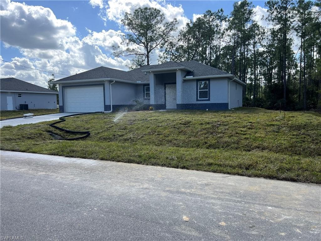 1105 W 13th ST LEHIGH ACRES, FL 33972