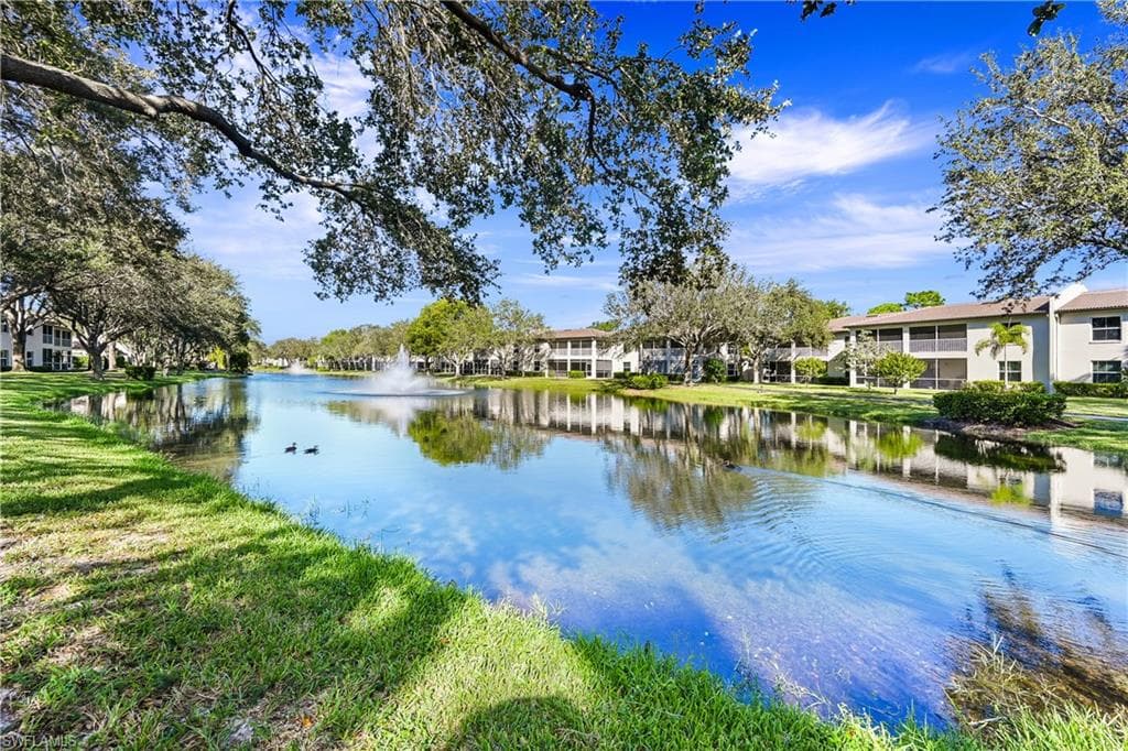 200 Diamond CIR 205 NAPLES, FL 34110