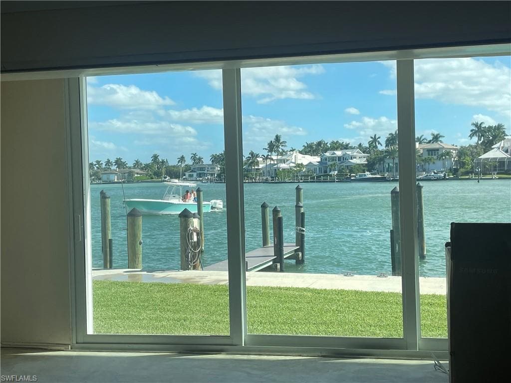 2500 Gulf Shore BLVD N S10 NAPLES, FL 34103