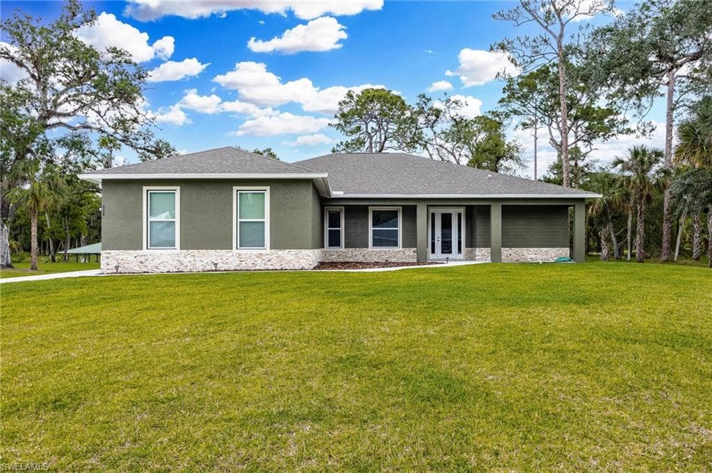 668 Turtle LN LABELLE, FL 33935