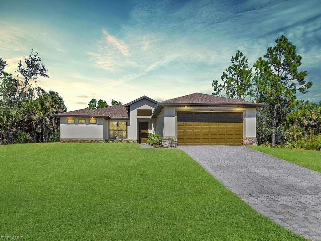 2814 43rd ST W LEHIGH ACRES, FL 33971