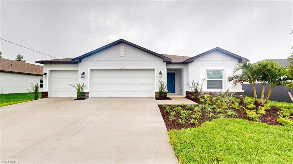 422 31st PL CAPE CORAL, FL 33991