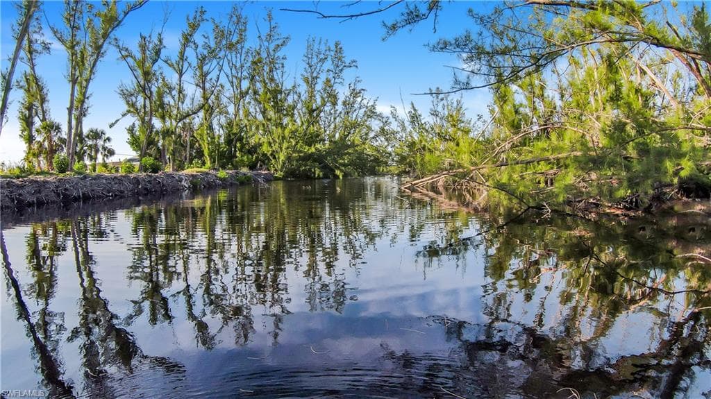 3651 Crestwell CT ST. JAMES CITY, FL 33956