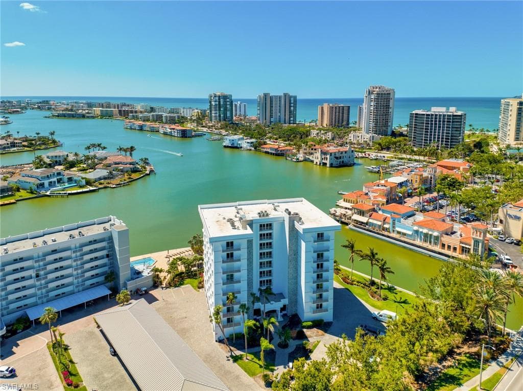 250 Park Shore DR 302 NAPLES, FL 34103