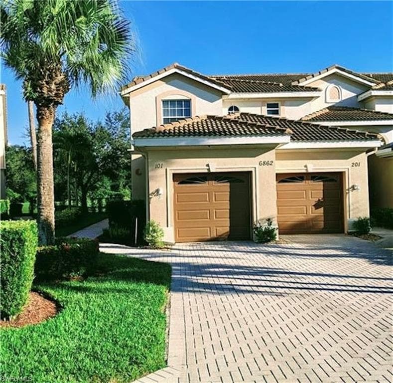6862 Sterling Greens DR 101 NAPLES, FL 34104