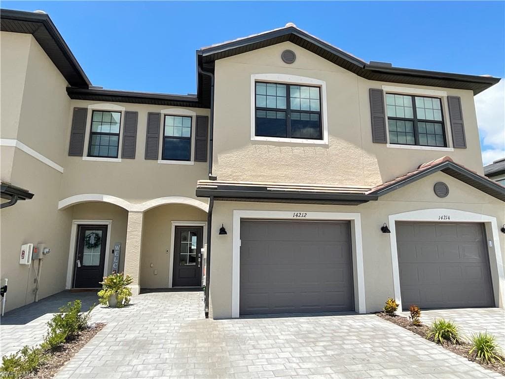 14212 Pine Lodge LN FORT MYERS, FL 33913
