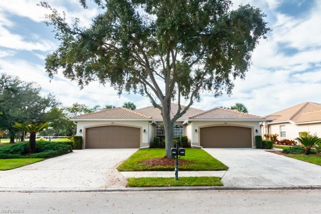 1881 Crestview WAY A-42 NAPLES, FL 34119
