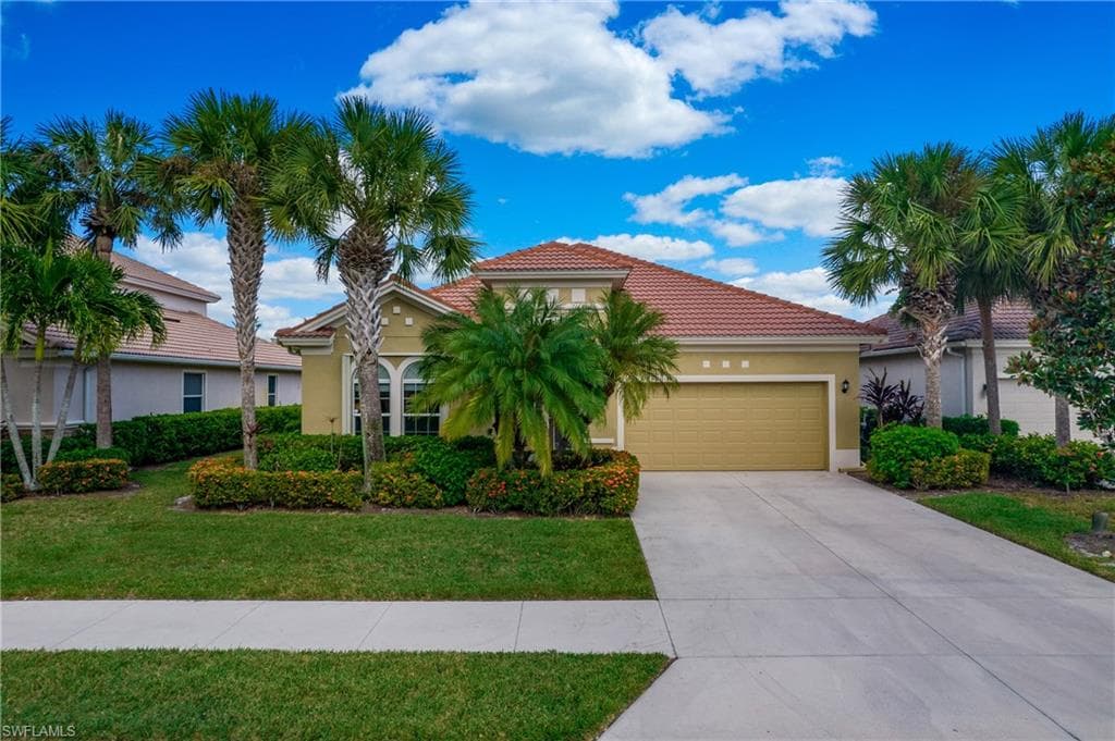 8181 Valiant DR NAPLES, FL 34104