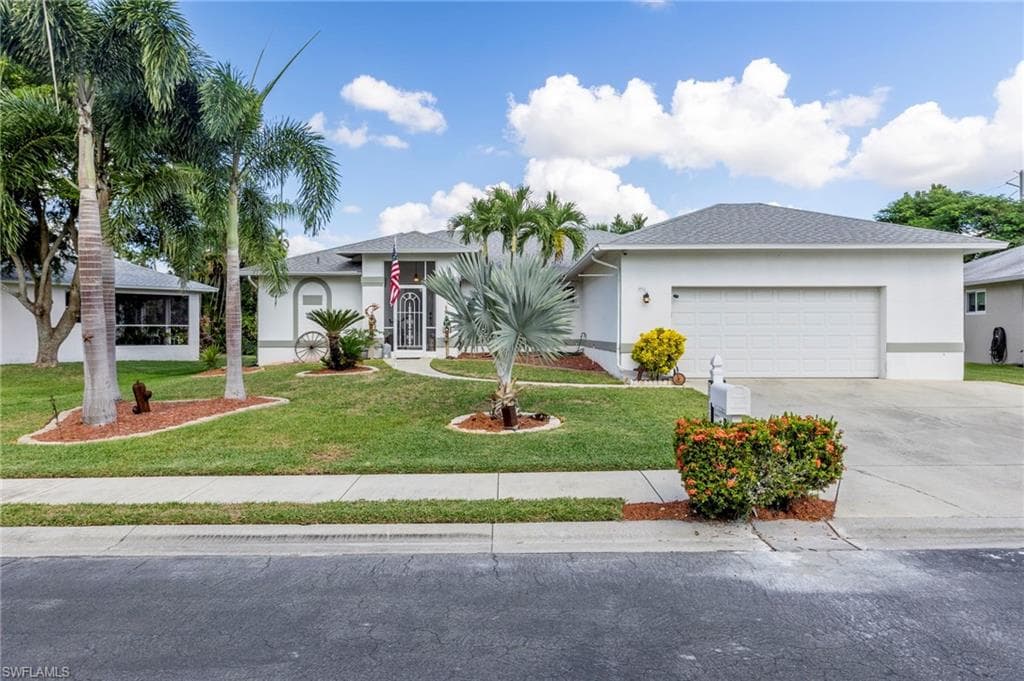8812 Bracken WAY FORT MYERS, FL 33908