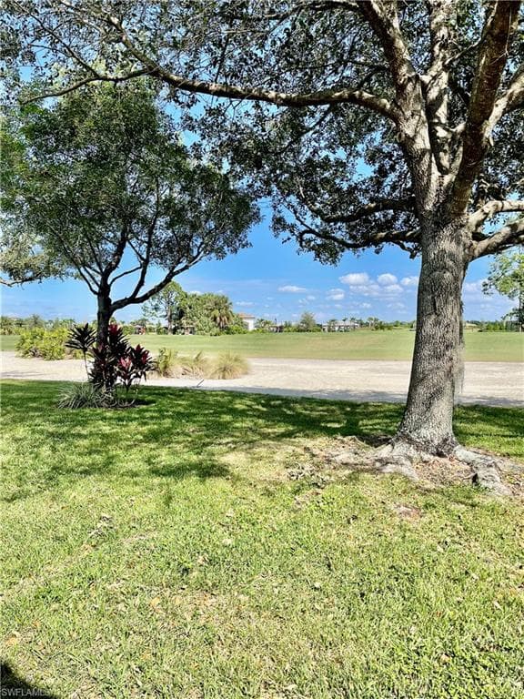 2132 Par DR NAPLES, FL 34120
