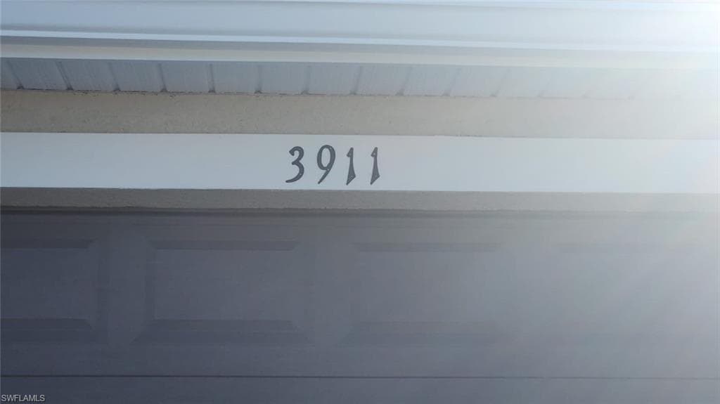 3911 W Gator CIR CAPE CORAL, FL 33909