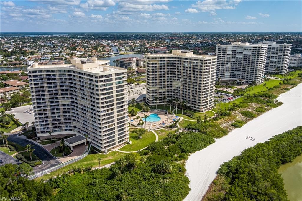 440 Seaview CT 708 MARCO ISLAND, FL 34145