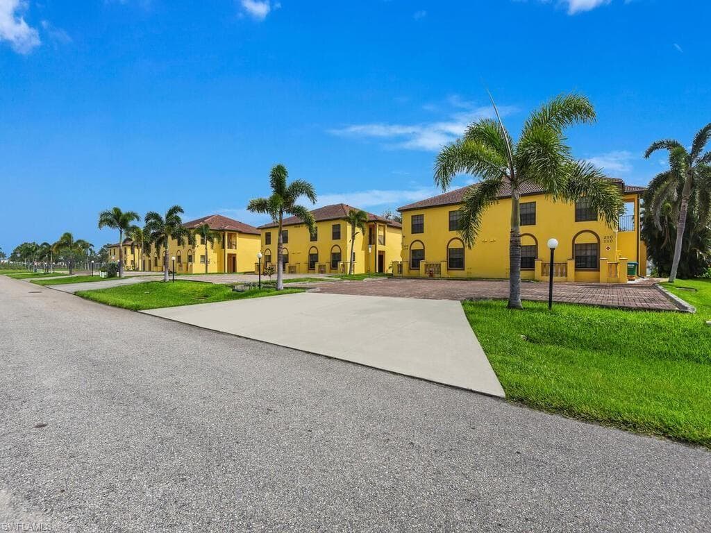 5003 SW 16th PL 208 CAPE CORAL, FL 33914