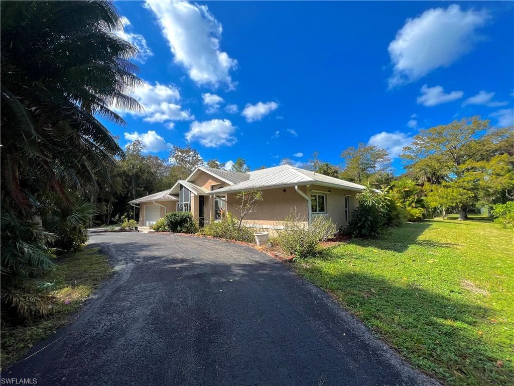 3181 6th ST NW NAPLES, FL 34120