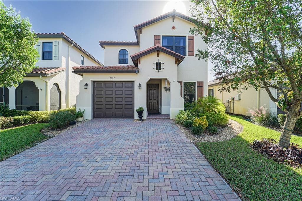 5563 Useppa DR AVE MARIA, FL 34142