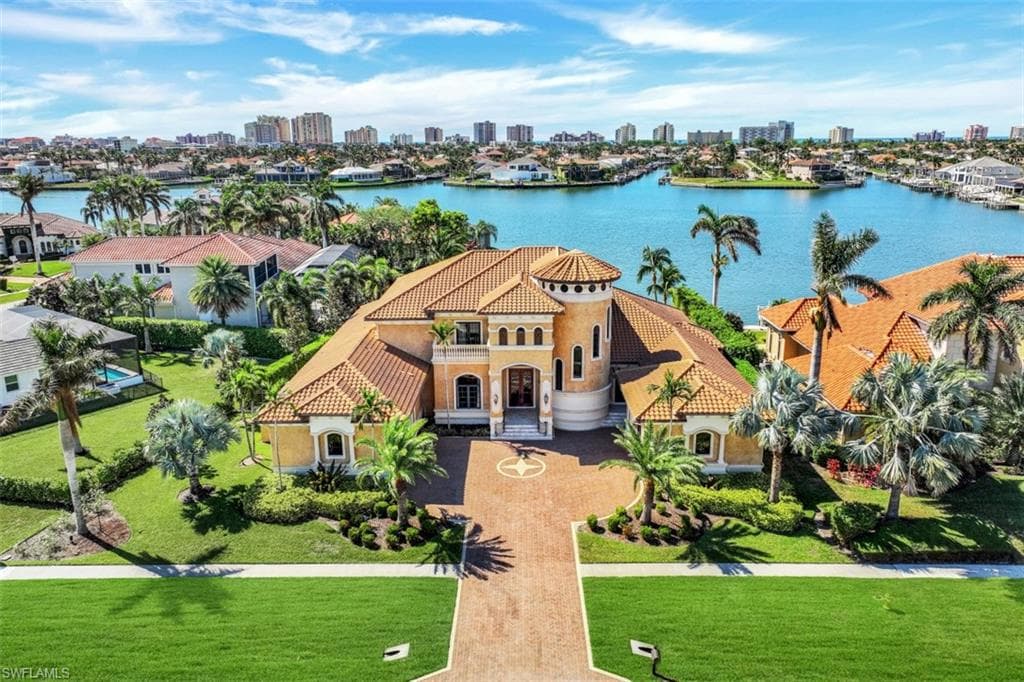 590 Heathwood DR MARCO ISLAND, FL 34145