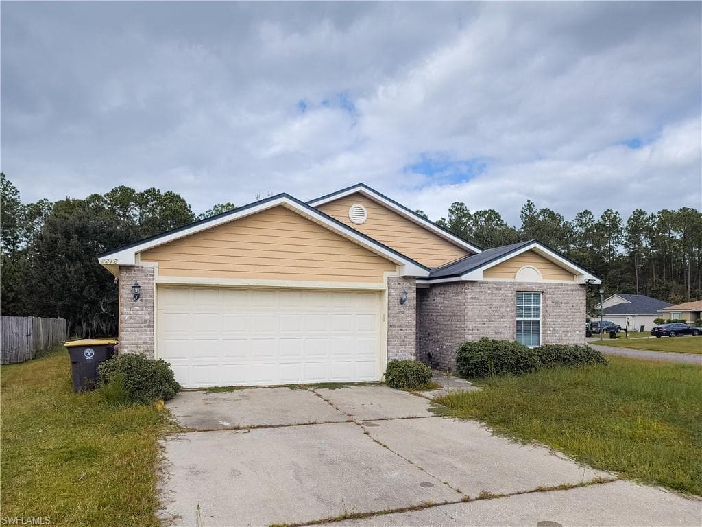 2212 SOTTERLEY LN JACKSONVILLE, FL 32220