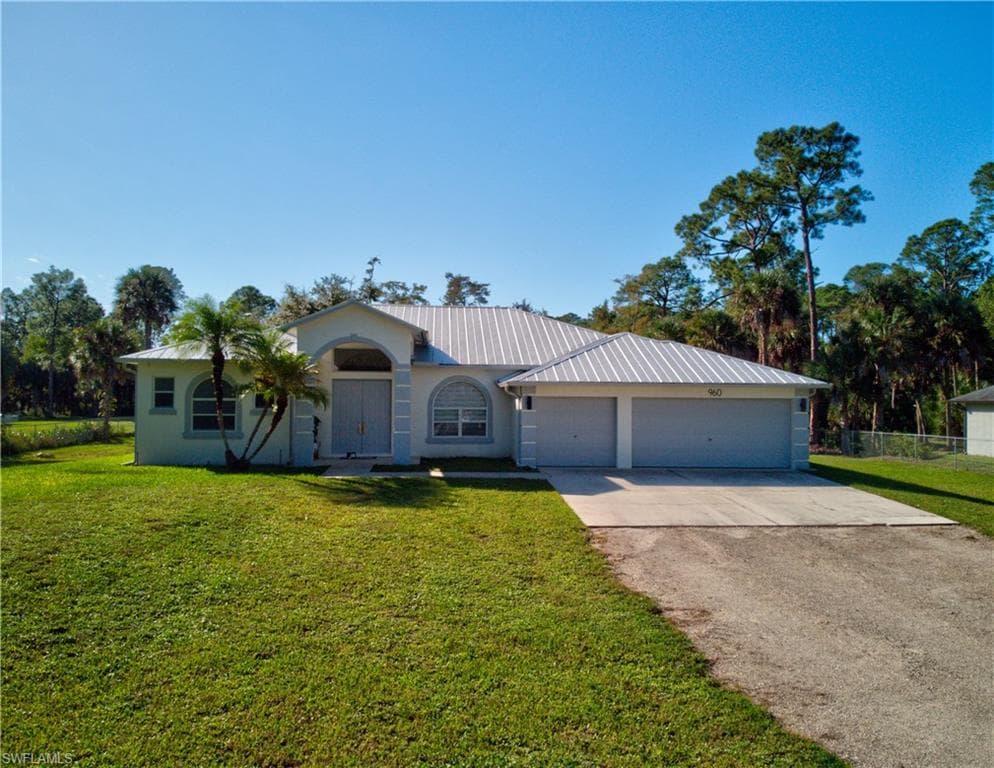 960 16th AVE NE NAPLES, FL 34120
