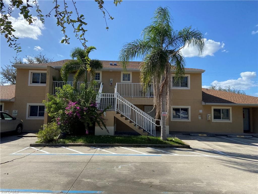 3806 SW 7th PL CAPE CORAL, FL 33914