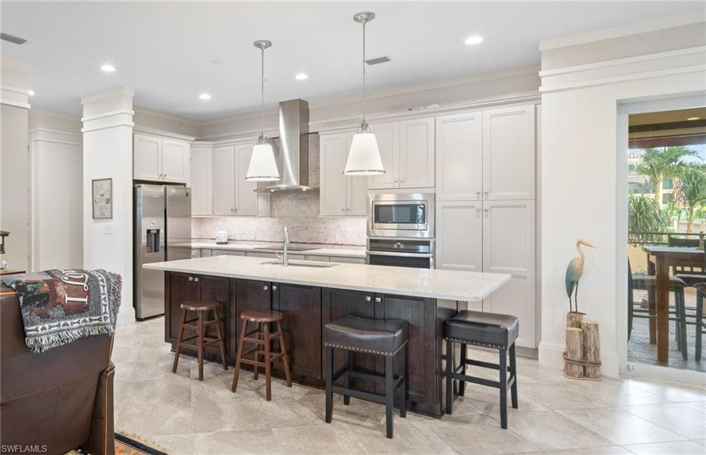 21460 Strada Nuova CIR B210 ESTERO, FL 33928