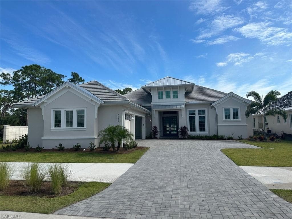 8770 Santo Domingo DR NAPLES, FL 34112