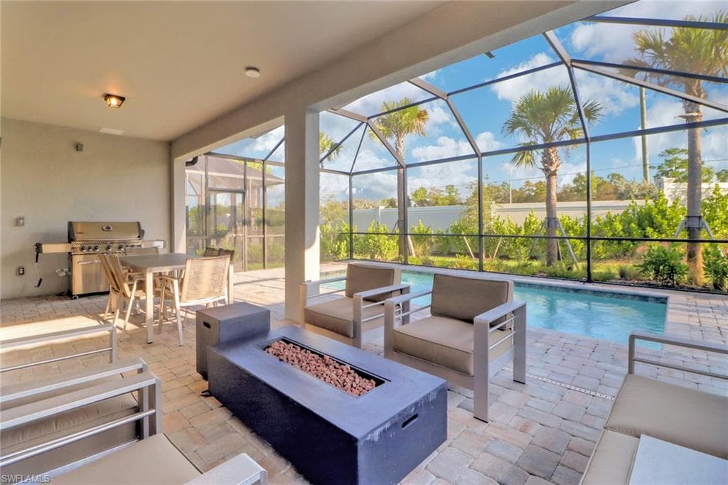 2170 Yellowfin CIR NAPLES, FL 34114