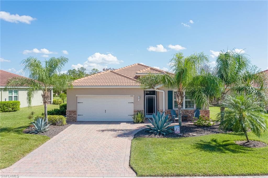 3212 Birch Tree LN ALVA, FL 33920