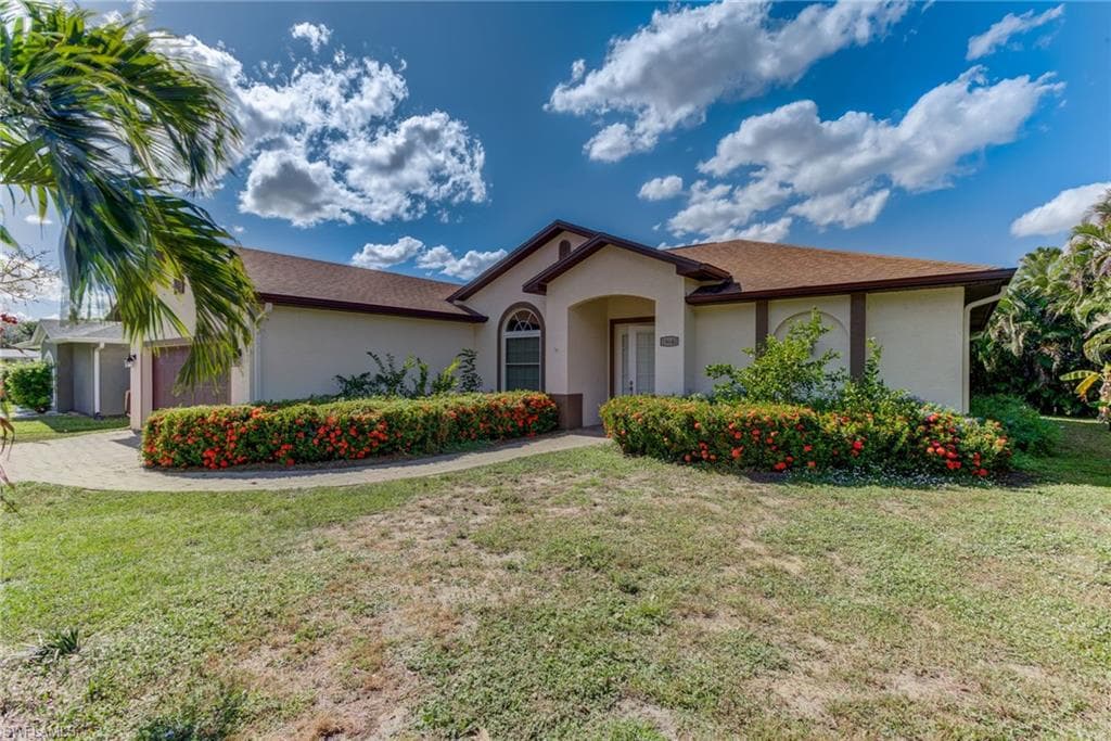 19640 Oak Forest DR FORT MYERS, FL 33967