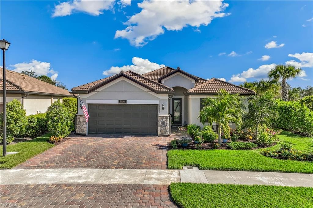 11390 Tiverton TRCE FORT MYERS, FL 33913