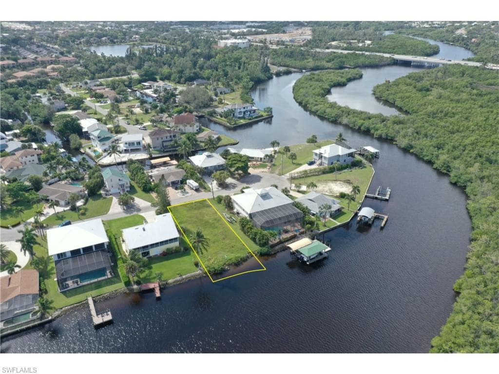 27196 Gasparilla DR BONITA SPRINGS, FL 34135