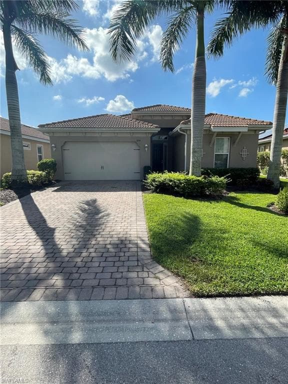 3896 King Edwards ST FORT MYERS, FL 33916