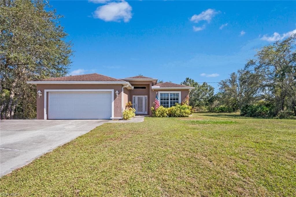 1504 McKinley AVE LEHIGH ACRES, FL 33972