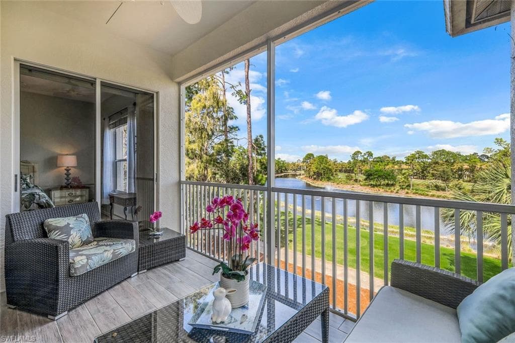 8223 Parkstone PL 306 NAPLES, FL 34120