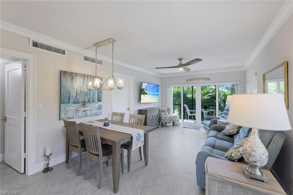 28 Manor TER 9-101 MARCO ISLAND, FL 34145