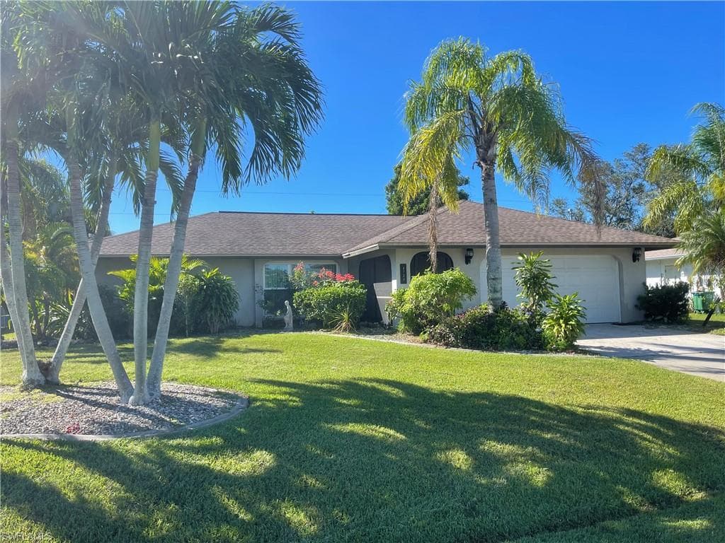 1724 SE 8th TER CAPE CORAL, FL 33990