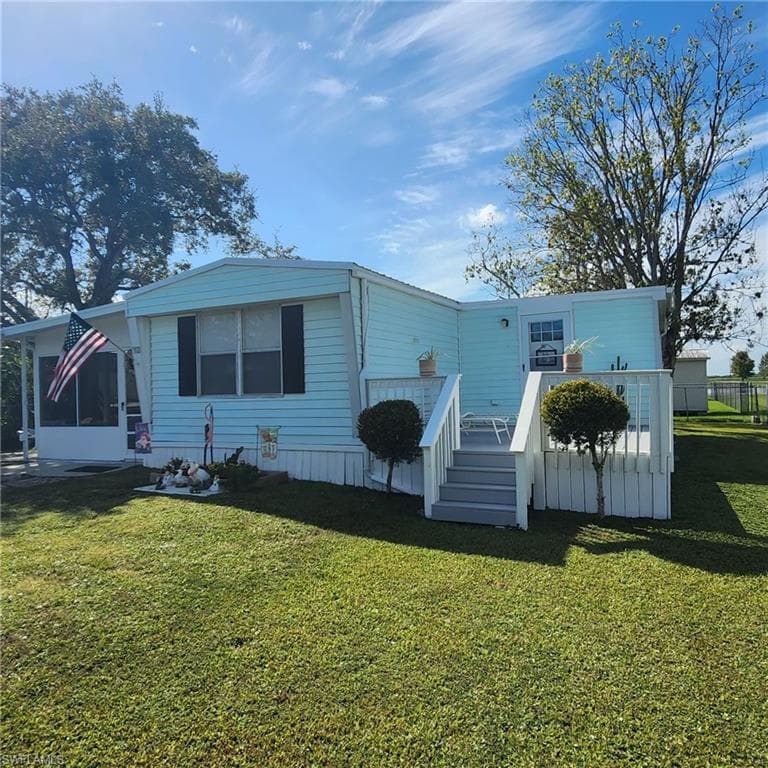 302 Pinecrest AVE NW MOORE HAVEN, FL 33471