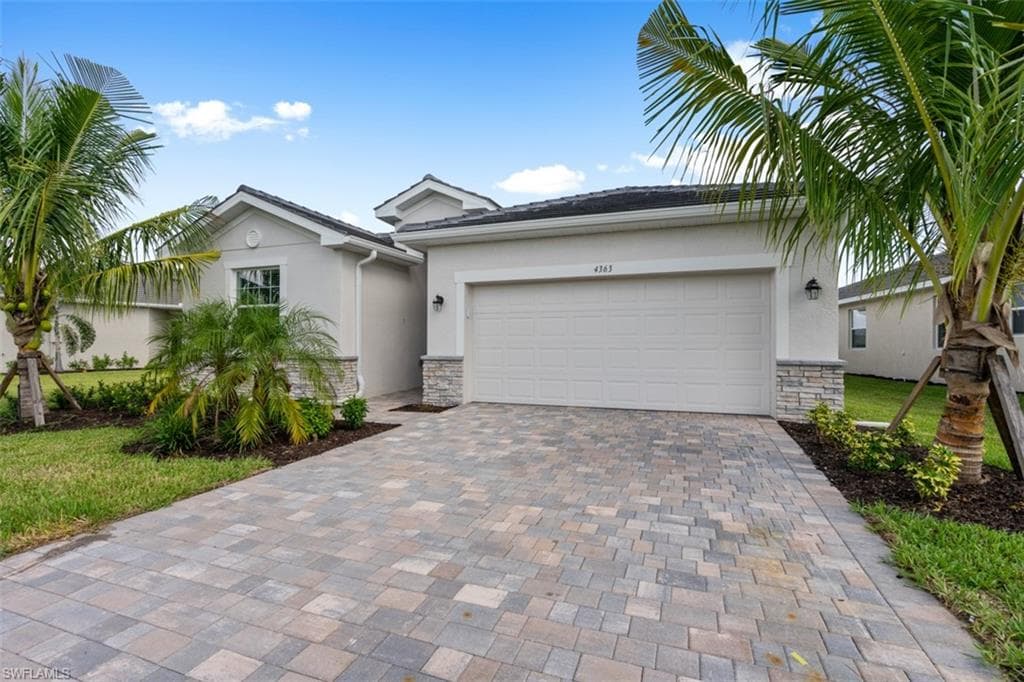 4363 Lemongrass DR FORT MYERS, FL 33916