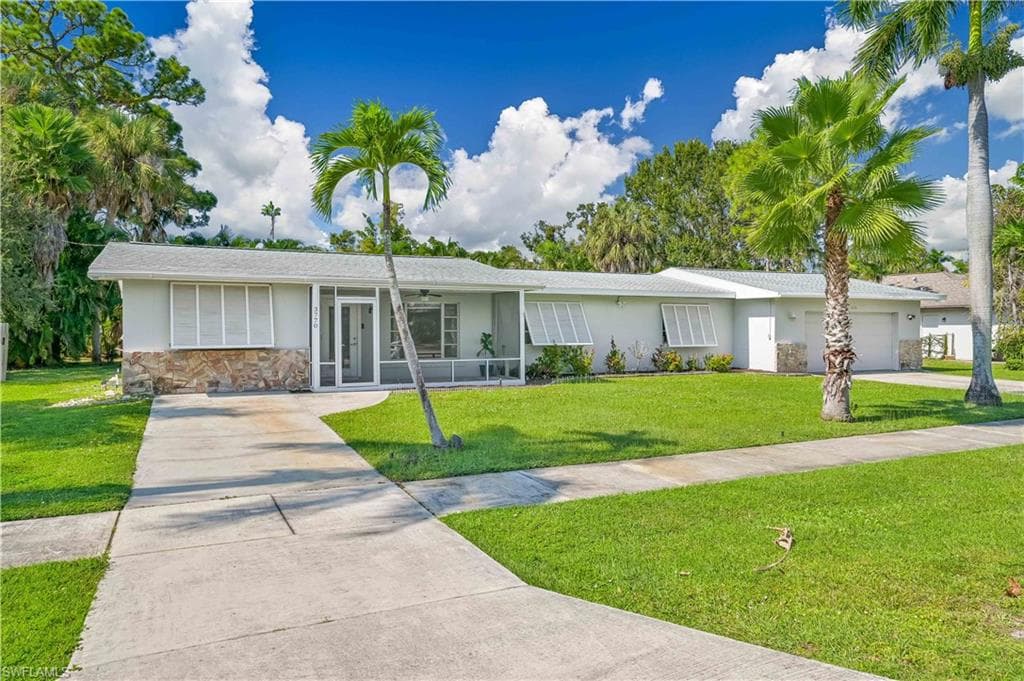 3770 Deleon ST FORT MYERS, FL 33901