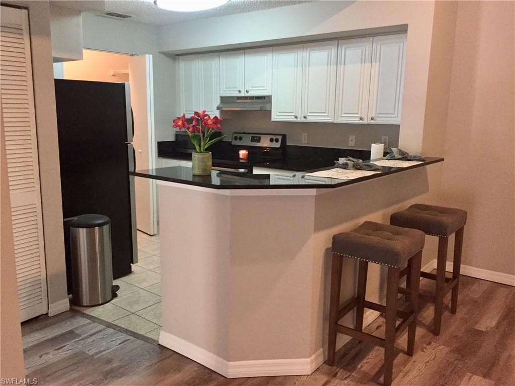 8215 Ibis Club DR 107 NAPLES, FL 34104