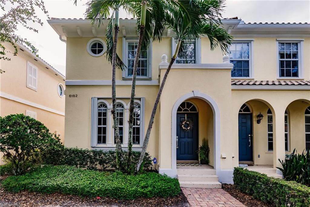 6182 Towncenter CIR NAPLES, FL 34119