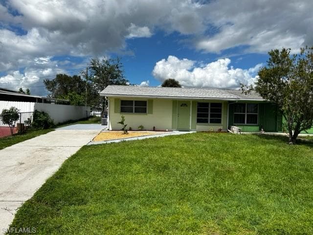 1103 Wesley ST W LEHIGH ACRES, FL 33936