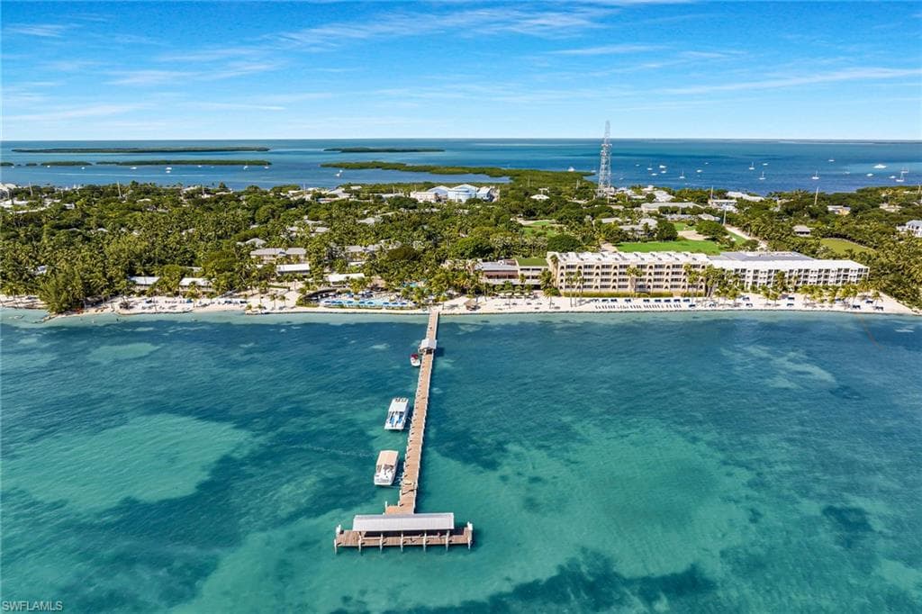81801 Overseas Hwy 722 ISLAMORADA, FL 33036