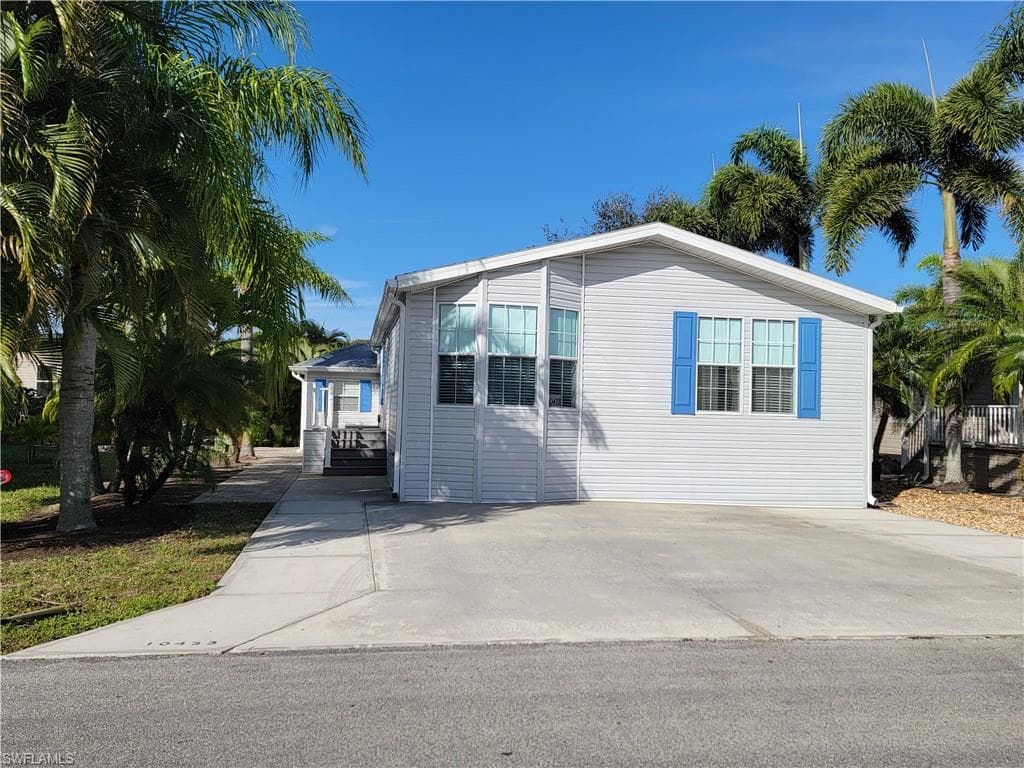 10433 Nightwood DR FORT MYERS, FL 33905