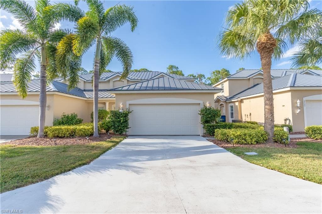 9724 Glen Heron DR BONITA SPRINGS, FL 34135