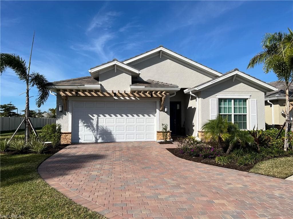 301 Spiaggio CT NAPLES, FL 34114