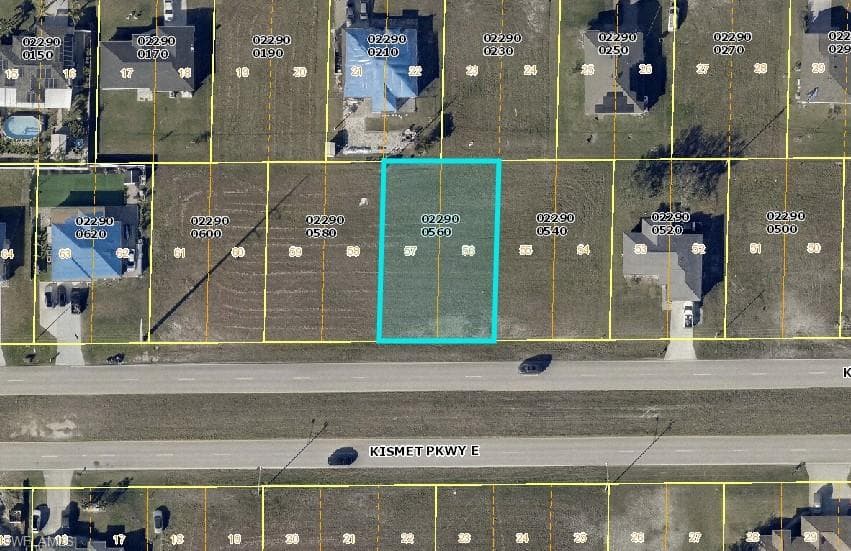 127 Kismet PKWY E CAPE CORAL, FL 33909