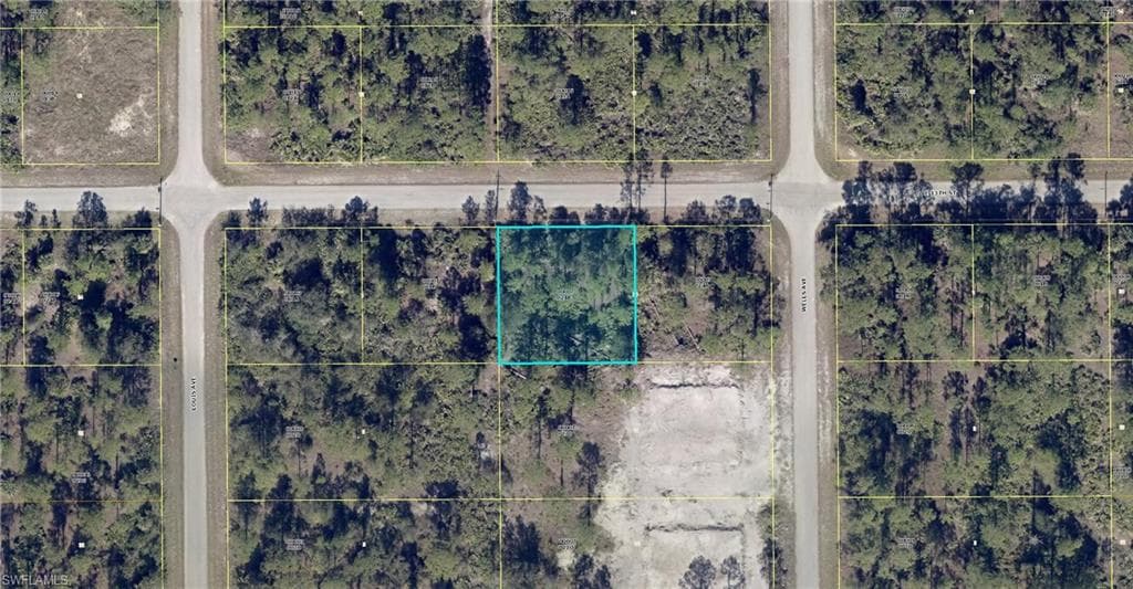 4104 E 13th ST LEHIGH ACRES, FL 33972