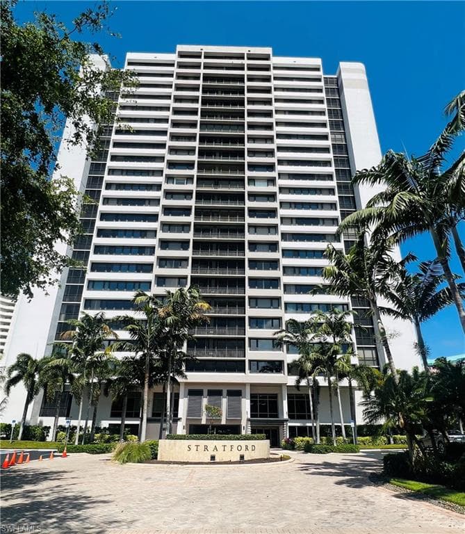 5601 TURTLE BAY DR W 602 NAPLES, FL 34108